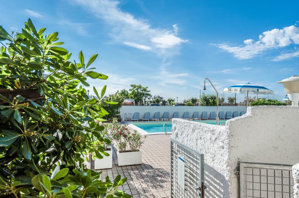 Hotel Corinna 3*