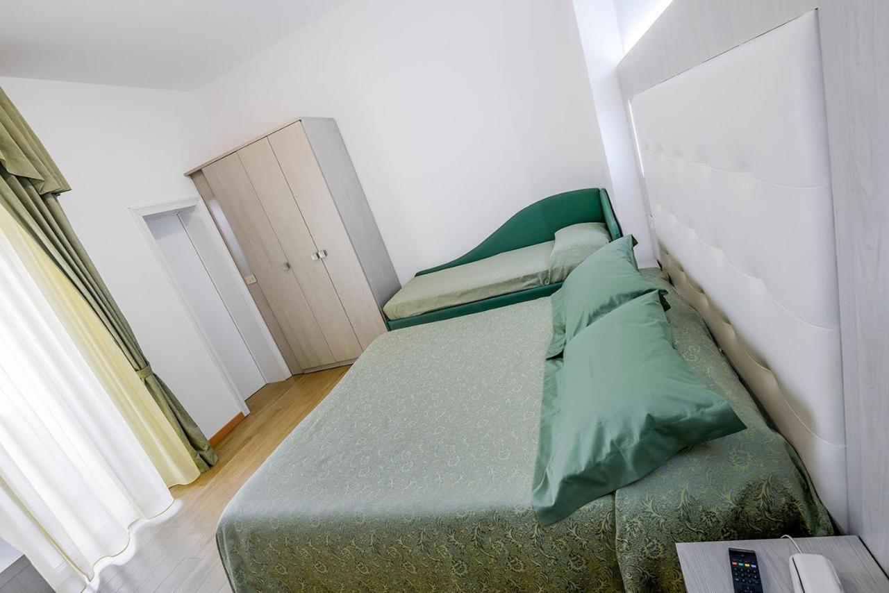 Hotel Corinna