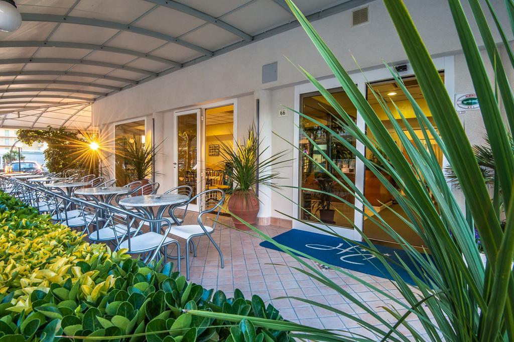 Corinna Hotel 3*
